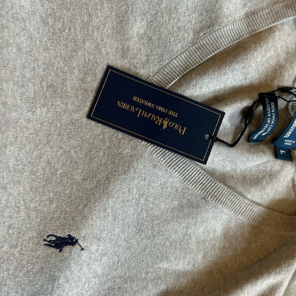 Ralph Lauren Light Gray V-Neck Sweater - Picture 9 of 11